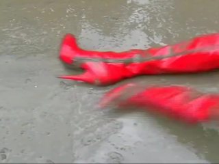 Sasja em muddy vermelho thigh botas, grátis xxx sexo filme 3d