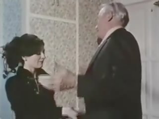 Greedy 護士 1975: 護士 在線 性別 視頻 視頻 b5