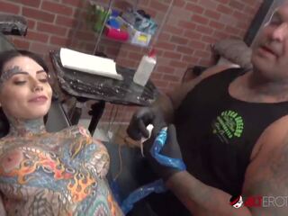 Tiger Lilly gets a Forehead Tattoo While Nude: Free adult clip 66