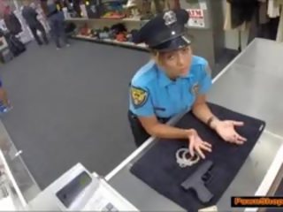 לטינית שוטר סרטים את שלה שלל ל כסף