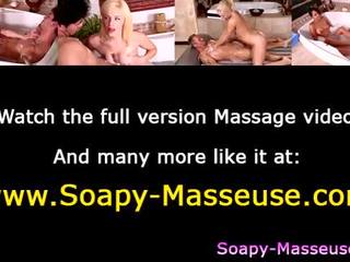Lustful garaja masseuse gives head